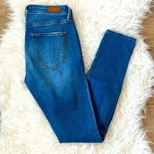 Abercrombie and Fitch Harper, super skinny jeans